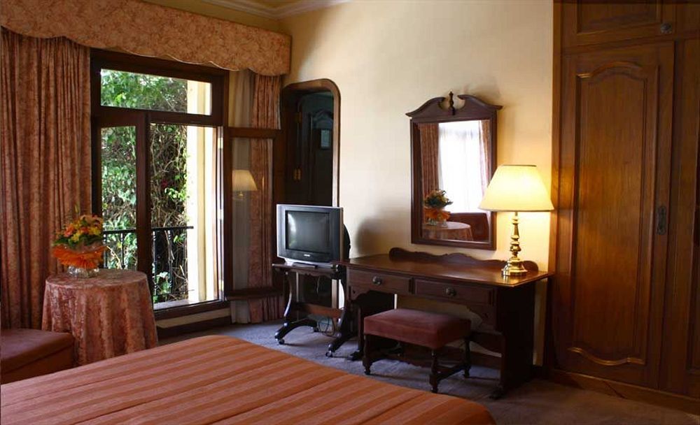 Hotel Aranjuez Cochabamba Exterior foto